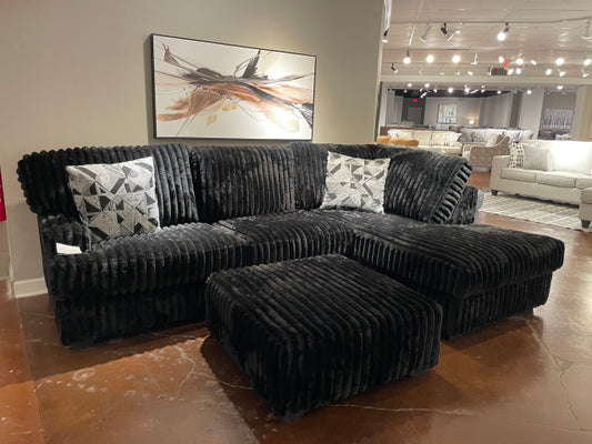 6139 Sectional - Mondo Black